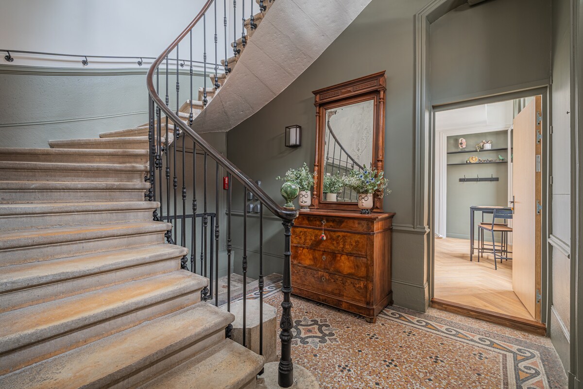 Commun d'un appart'hôtel escalier